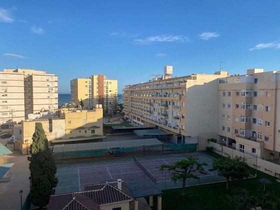 Foto 2 de Venta de piso en Poniente-Faro de 3 habitaciones con terraza y piscina