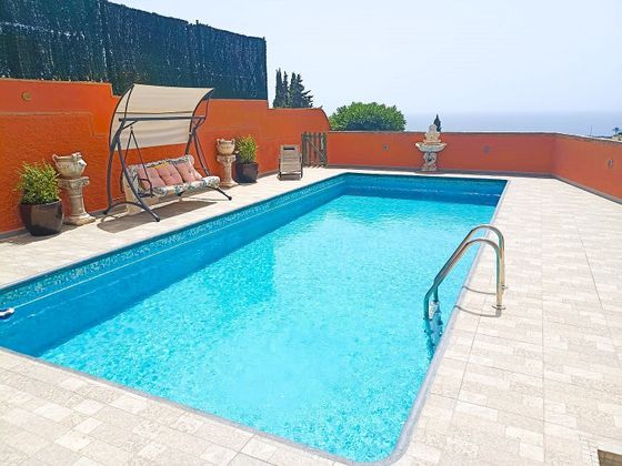Foto 1 de Xalet en venda a calle Benajarafe de 9 habitacions amb terrassa i piscina