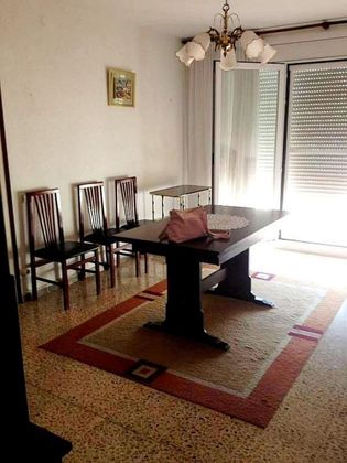 Foto 2 de Piso en venta en Sant Martí Sarroca de 3 habitaciones con muebles y balcón