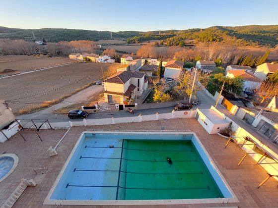 Foto 1 de Venta de piso en Torrelles de Foix de 3 habitaciones con piscina
