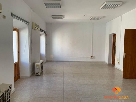 Foto 2 de Edifici en venda a Centro - Mérida amb calefacció i ascensor