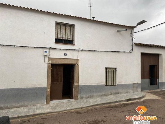 Foto 1 de Casa en venda a Mirandilla de 5 habitacions amb garatge