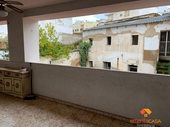 Foto 2 de Xalet en venda a Centro - Mérida de 7 habitacions amb terrassa i garatge