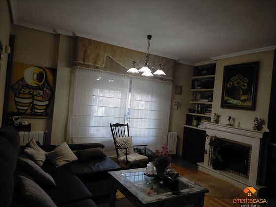Foto 2 de Casa en venda a Oeste de 5 habitacions amb garatge i aire acondicionat