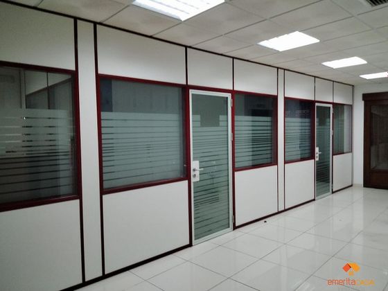 Foto 1 de Oficina en alquiler en Centro - Mérida con aire acondicionado