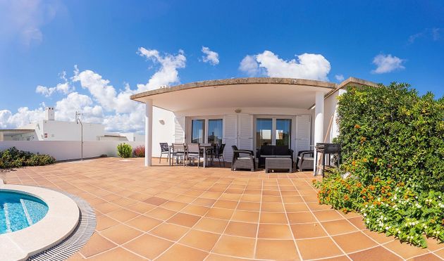Foto 2 de Casa adossada en venda a Cala Llonga-Sa Mesquida de 3 habitacions amb terrassa i piscina