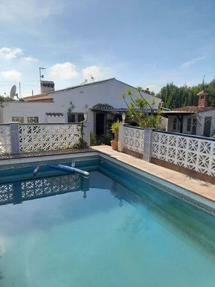 Foto 1 de Xalet en venda a Frigiliana de 3 habitacions amb terrassa i piscina