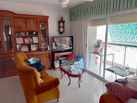 Foto 2 de Pis en venda a Benalúa de 3 habitacions amb terrassa i ascensor