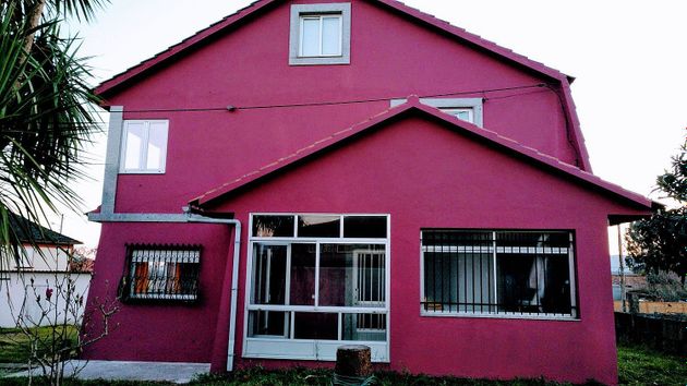 Foto 1 de Xalet en venda a Porriño (O) de 7 habitacions amb terrassa i garatge