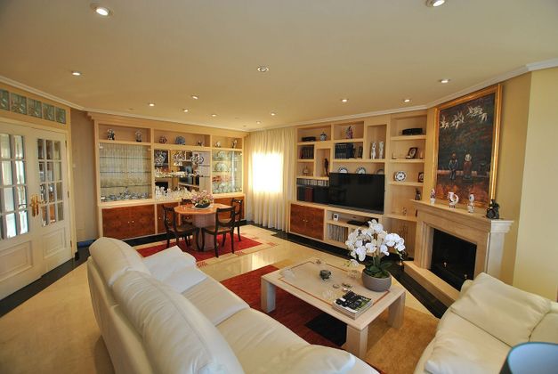 Foto 1 de Xalet en venda a Nigrán de 3 habitacions amb terrassa i garatge