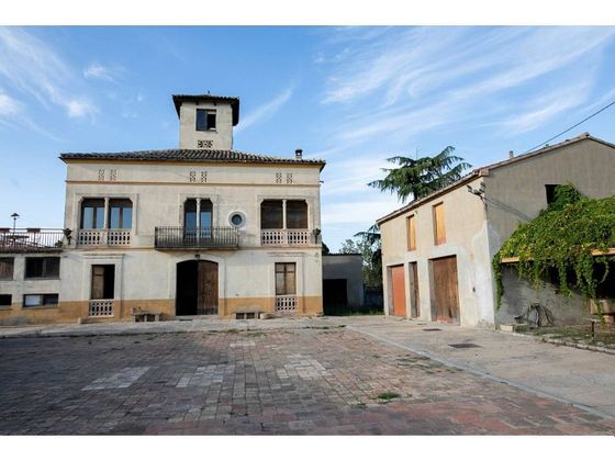 Foto 2 de Casa en venda a Mion - Puigberenguer de 4 habitacions amb piscina i jardí