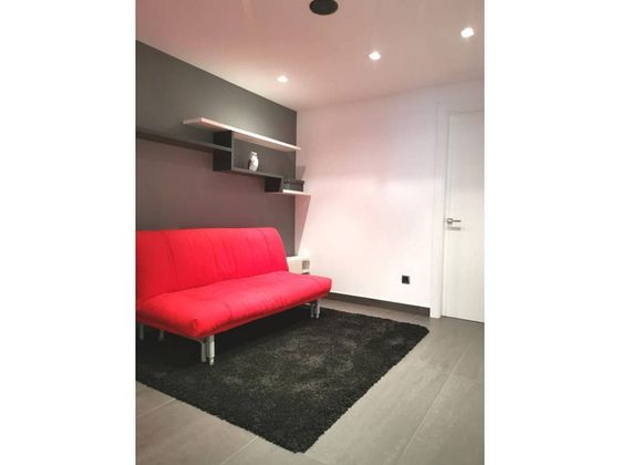 Foto 2 de Piso en venta en Centre - Passeig i Rodalies de 2 habitaciones con garaje y balcón