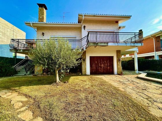 Foto 1 de Venta de casa en Sant Fruitós de Bages de 5 habitaciones con terraza y piscina
