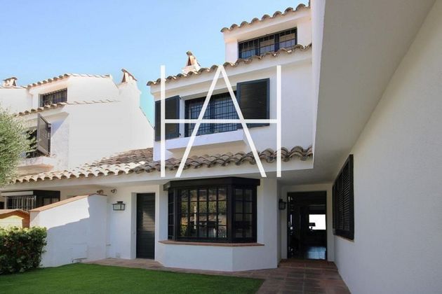 Foto 2 de Venta de casa en Sant Andreu de Llavaneres de 5 habitaciones con terraza y piscina