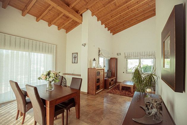 Foto 2 de Xalet en venda a Santa Eulàlia de Ronçana de 4 habitacions amb terrassa i jardí
