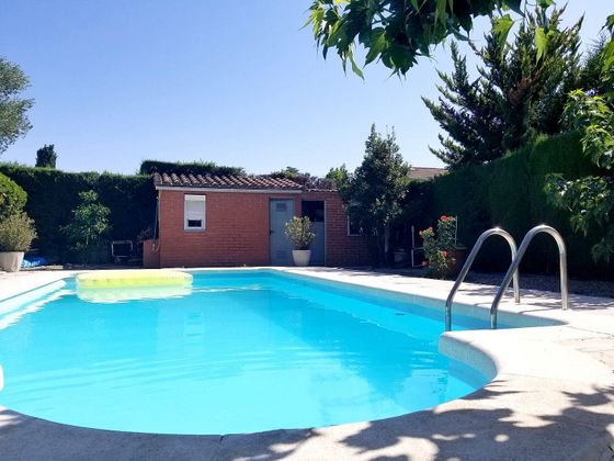 Foto 1 de Casa en venda a Llinars del Valles de 5 habitacions amb terrassa i piscina