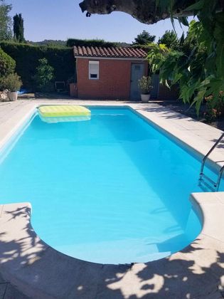 Foto 2 de Casa en venda a Llinars del Valles de 5 habitacions amb terrassa i piscina