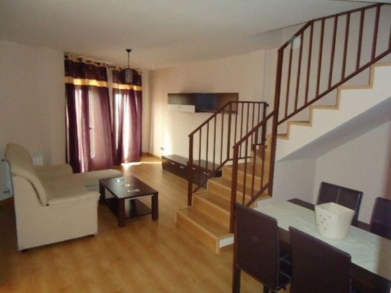 Foto 1 de Dúplex en alquiler en Illescas de 2 habitaciones con muebles y aire acondicionado