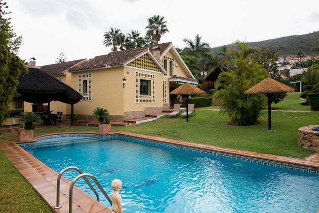 Foto 1 de Chalet en venta en Manantiales - Lagar - Cortijo de 7 habitaciones con terraza y piscina