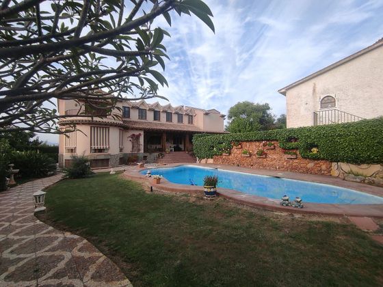Foto 2 de Chalet en venta en Manantiales - Lagar - Cortijo de 8 habitaciones con terraza y piscina