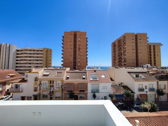 Foto 1 de Casa adossada en venda a Zona Puerto Deportivo de 3 habitacions amb terrassa i aire acondicionat