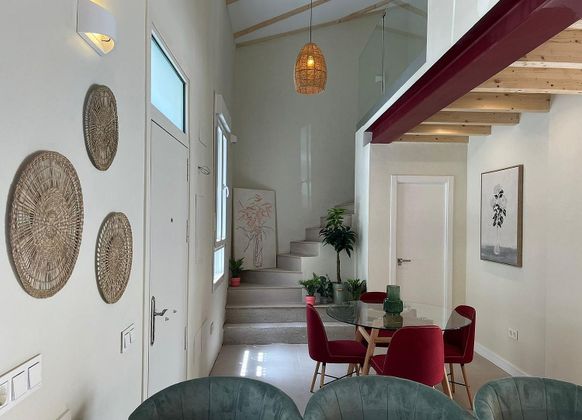 Foto 1 de Casa adossada en venda a calle Periodista Juanito Cortés de 3 habitacions amb terrassa i aire acondicionat