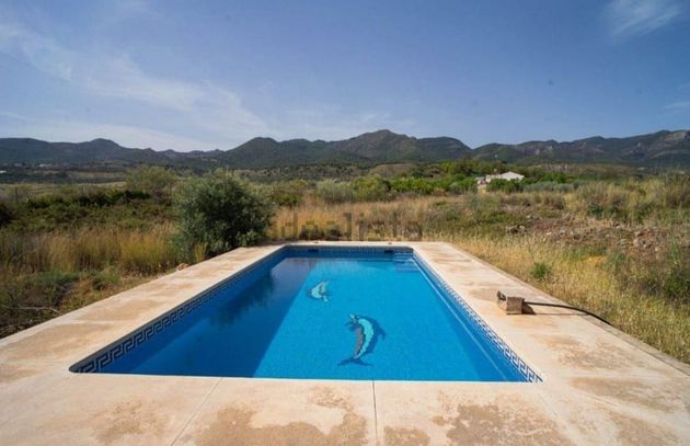 Foto 1 de Casa rural en venda a Pinos de Alhaurín - Periferia de 2 habitacions amb piscina