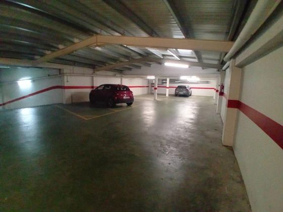 Foto 2 de Garaje en venta en Instituts - Universitat de 830 m²