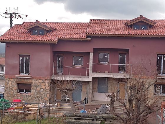 Foto 2 de Casa en venta en El Boalo de 4 habitaciones con terraza y calefacción