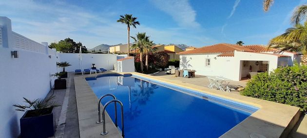 Foto 1 de Xalet en venda a Nucia (la) de 2 habitacions amb terrassa i piscina