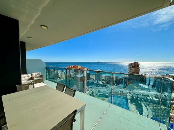 Foto 1 de Pis en lloguer a Playa de Poniente de 2 habitacions amb terrassa i piscina