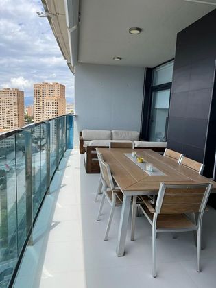 Foto 1 de Piso en venta en La Cala de Villajoyosa de 4 habitaciones con terraza y piscina