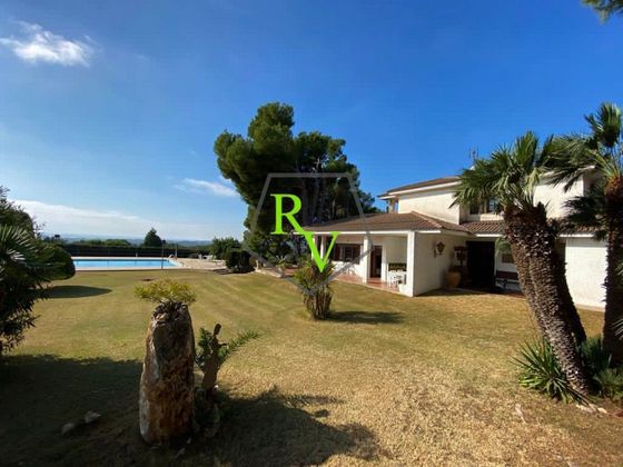 Foto 2 de Casa rural en venda a La Muntanyeta - La Franquesa de 6 habitacions amb terrassa i piscina