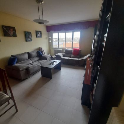 Foto 2 de Piso en venta en Tejares -Chamberí - Alcades de 3 habitaciones con garaje y calefacción