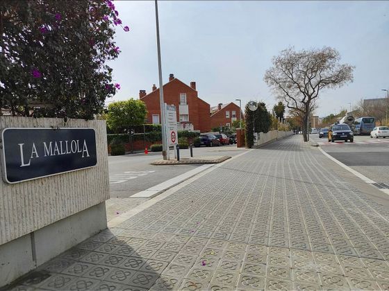 Foto 2 de Casa en venda a Ciutat Diagonal - La Miranda - La Mallola de 8 habitacions amb terrassa i piscina