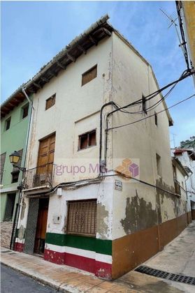 Foto 1 de Casa adosada en venta en Xàtiva de 3 habitaciones y 120 m²