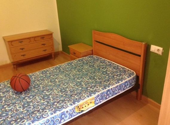 Foto 2 de Piso en venta en Vidal de 4 habitaciones con calefacción