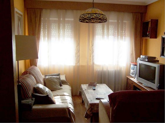 Foto 1 de Venta de casa en Villares de la Reina de 4 habitaciones con terraza y garaje