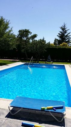 Foto 2 de Chalet en venta en Castellanos de Villiquera de 2 habitaciones con piscina y jardín