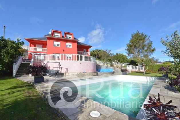 Foto 1 de Xalet en venda a Culleredo de 5 habitacions amb terrassa i piscina