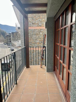 Foto 1 de Venta de piso en Ordino de 2 habitaciones con terraza y balcón