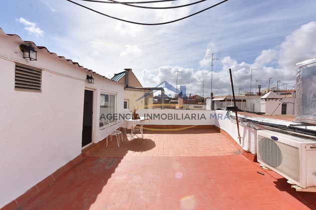 Foto 1 de Àtic en venda a calle Floridablanca de 1 habitació amb terrassa i aire acondicionat