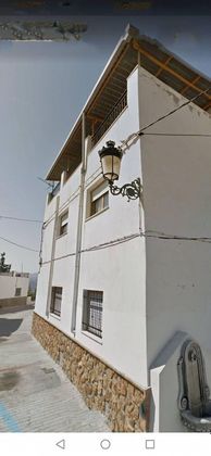 Foto 1 de Casa en venta en Urrácal de 5 habitaciones con terraza y aire acondicionado