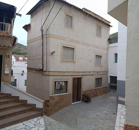 Foto 1 de Casa en venda a Sierro de 5 habitacions amb terrassa