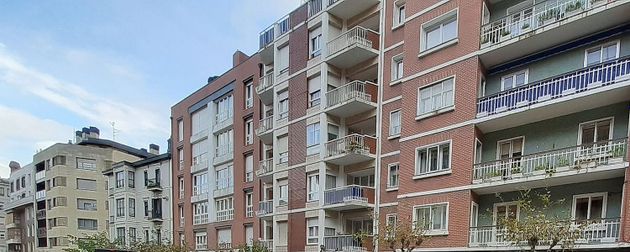 Foto 1 de Venta de piso en Las Arenas Centro de 5 habitaciones con terraza y garaje