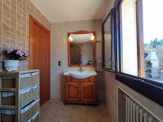 Foto 2 de Piso en venta en Espinelves de 5 habitaciones con terraza