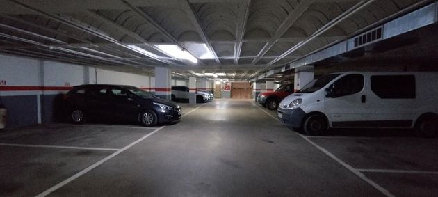 Foto 2 de Alquiler de garaje en Santa Clara-Caputxins-Hospital de 22 m²