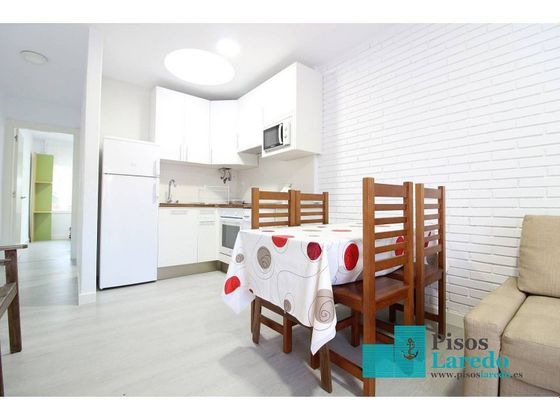 Foto 2 de Casa adossada en lloguer a avenida De Francia de 1 habitació amb terrassa i mobles