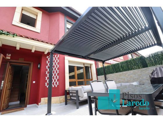 Foto 2 de Casa adossada en venda a paseo De la Rivera de 4 habitacions amb terrassa i piscina