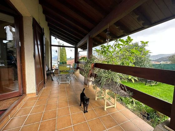 Foto 2 de Xalet en venda a barrio S Pantaleón Arasigles de 3 habitacions amb terrassa i garatge